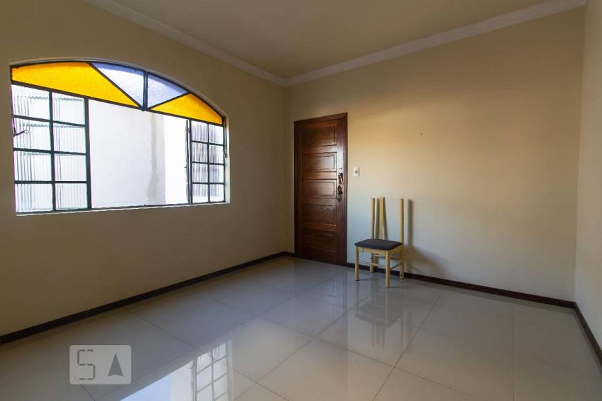 Foto 4 de Casa com 3 Quartos para alugar, 120m² em Palmares, Belo Horizonte