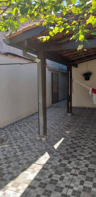Foto 4 de Casa com 3 Quartos à venda, 190m² em Vila Bernadotti, Mogi das Cruzes