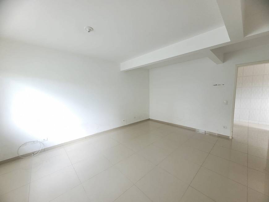 Foto 3 de Casa de Condomínio com 3 Quartos para alugar, 140m² em Santa Felicidade, Curitiba