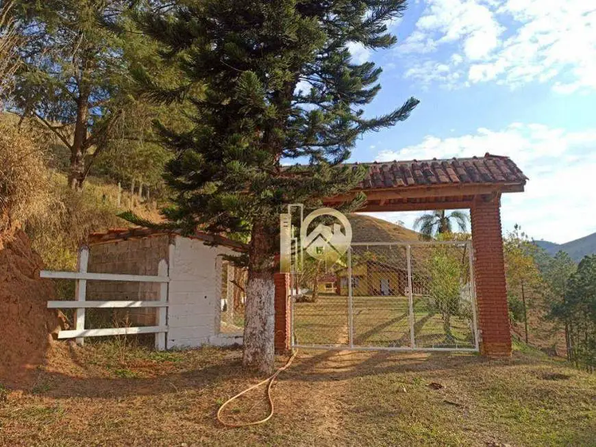 Foto 2 de Chácara com 2 Quartos à venda, 100m² em Jardim Bela Vista, São José dos Campos