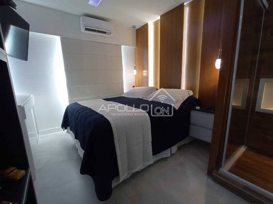 Foto 2 de Apartamento com 1 Quarto à venda, 72m² em Embaré, Santos