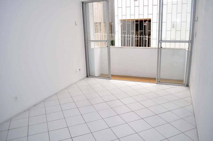 Foto 4 de Apartamento com 2 Quartos para alugar, 72m² em Coqueiros, Florianópolis