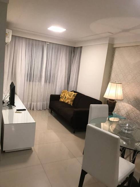 Foto 1 de Apartamento com 2 Quartos para alugar, 56m² em Petrópolis, Natal