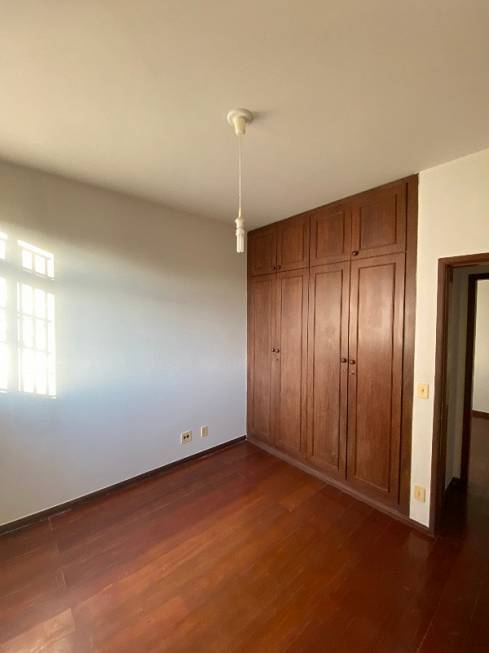 Foto 3 de Apartamento com 3 Quartos para alugar, 70m² em Anchieta, Belo Horizonte