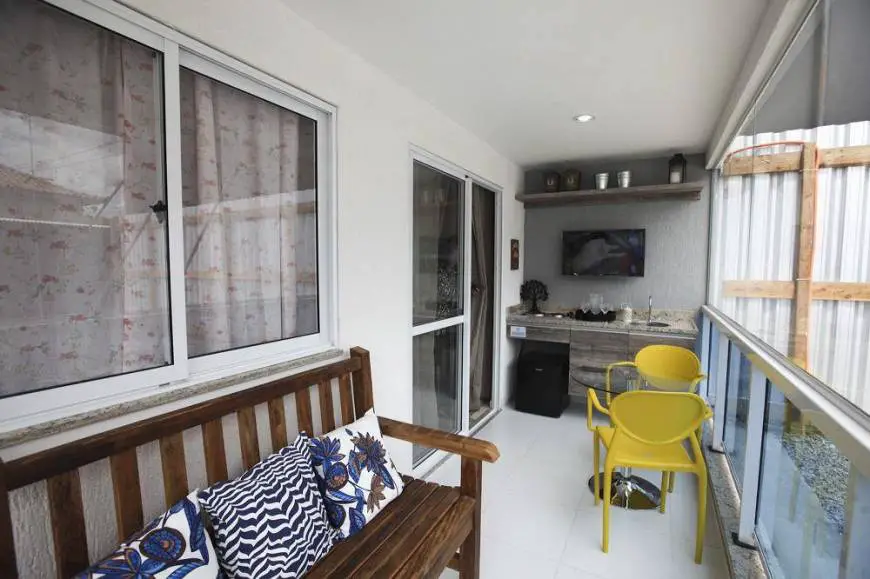 Foto 1 de Apartamento com 3 Quartos à venda, 76m² em Olaria, Rio de Janeiro