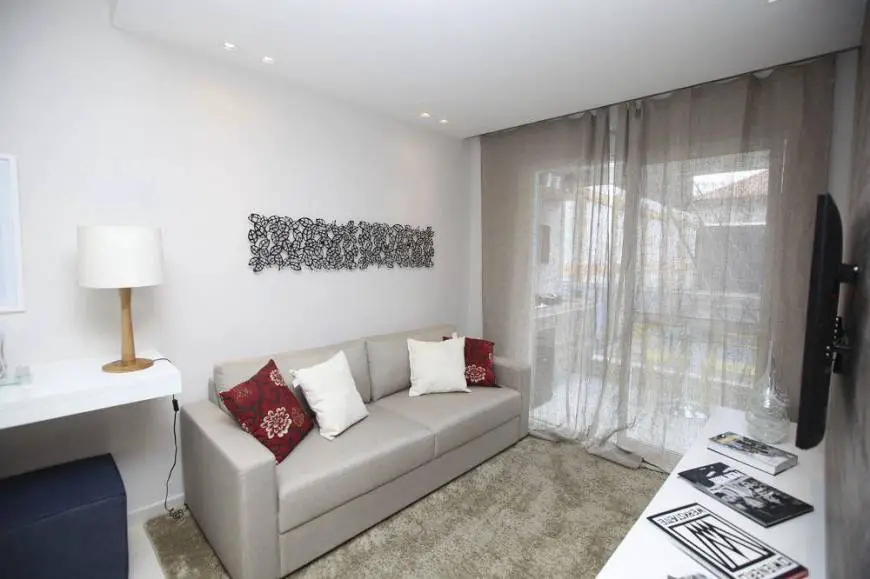 Foto 3 de Apartamento com 3 Quartos à venda, 76m² em Olaria, Rio de Janeiro