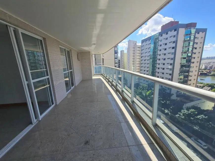 Foto 1 de Apartamento com 4 Quartos à venda, 216m² em Barro Vermelho, Vitória