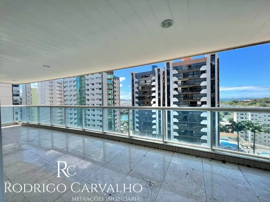 Foto 1 de Apartamento com 4 Quartos à venda, 220m² em Barro Vermelho, Vitória