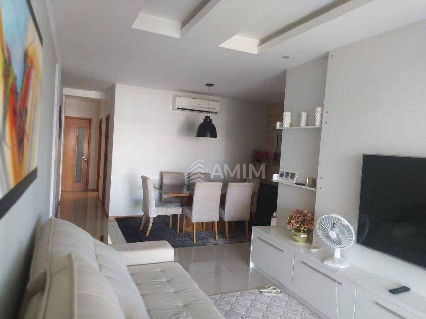 Foto 1 de Apartamento com 4 Quartos à venda, 140m² em Camboinhas, Niterói