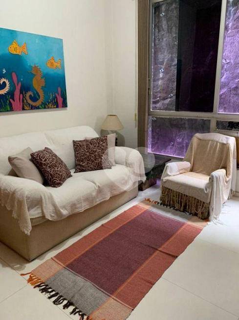 Foto 1 de Apartamento com 4 Quartos à venda, 150m² em Laranjeiras, Rio de Janeiro