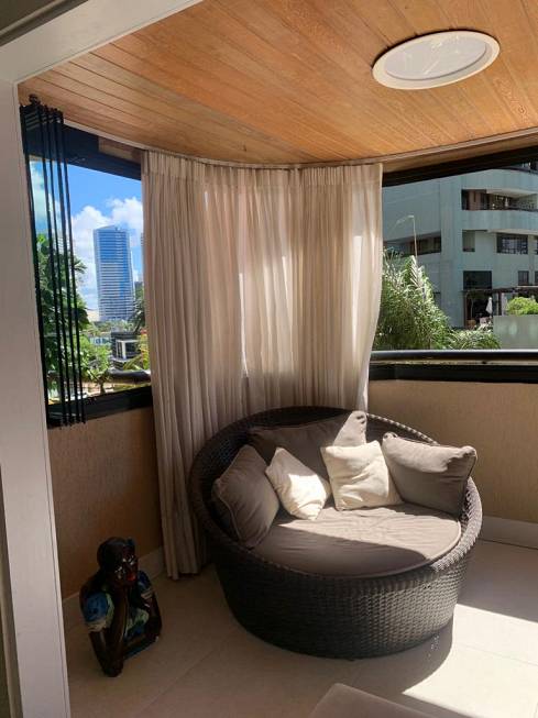 Foto 2 de Apartamento com 4 Quartos à venda, 117m² em Pituba, Salvador