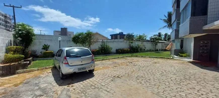 Foto 2 de Apartamento com 4 Quartos à venda, 107m² em Praia do Futuro, Fortaleza