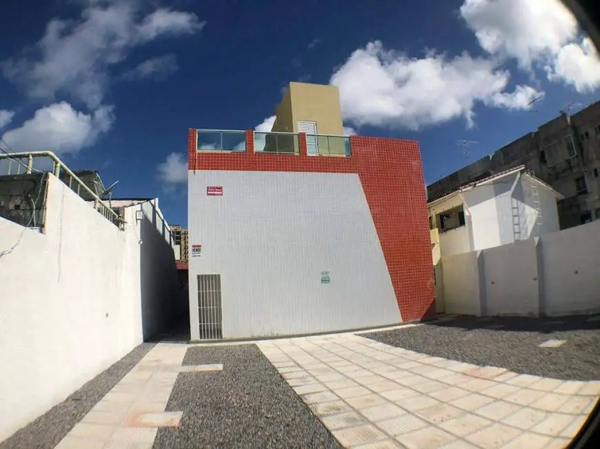 Foto 1 de Casa com 2 Quartos à venda, 75m² em Pau Amarelo, Paulista