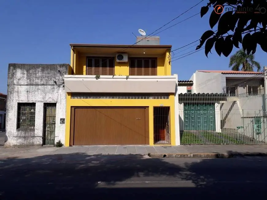 Foto 1 de Casa com 4 Quartos à venda, 350m² em Centro, Pelotas