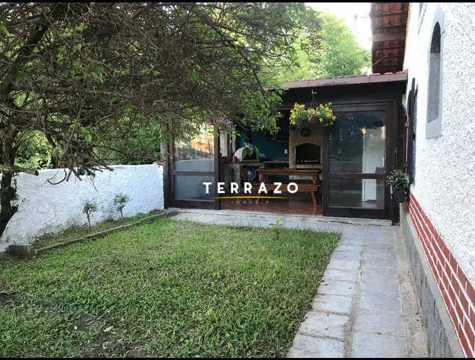 Foto 4 de Casa de Condomínio com 3 Quartos à venda, 112m² em Caxanga, Teresópolis