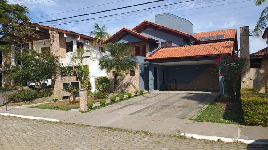 Foto 1 de Casa de Condomínio com 4 Quartos para alugar, 550m² em Conjunto Residencial Esplanada do Sol, São José dos Campos