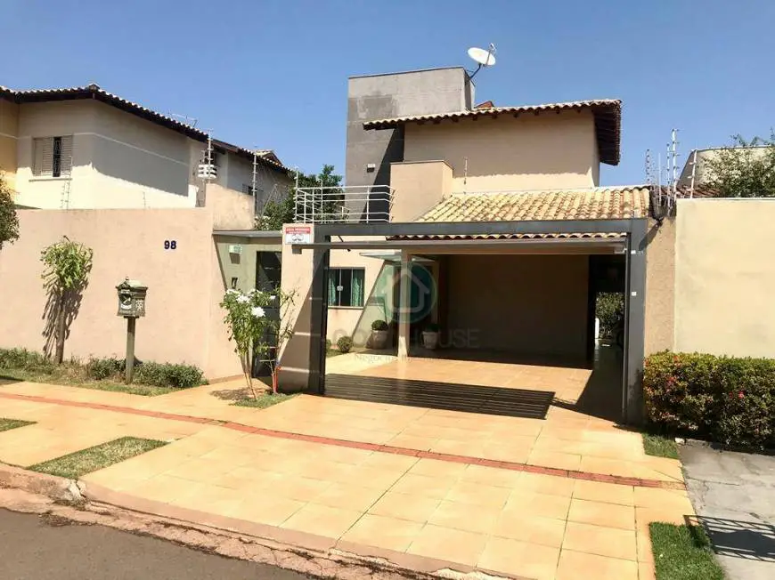 Foto 1 de Sobrado com 2 Quartos à venda, 140m² em Itanhanga Park, Campo Grande