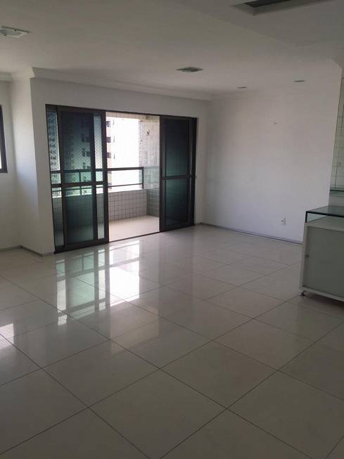 Foto 1 de Apartamento com 3 Quartos para alugar, 118m² em Boa Viagem, Recife