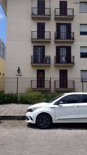 Foto 1 de Apartamento com 3 Quartos à venda, 100m² em Centro, Pelotas