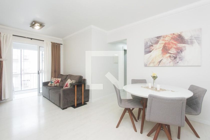 Foto 4 de Apartamento com 3 Quartos à venda, 74m² em Sarandi, Porto Alegre