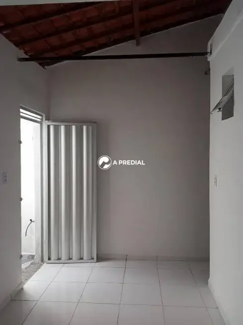 Foto 2 de Casa com 2 Quartos para alugar, 50m² em Aldeota, Fortaleza