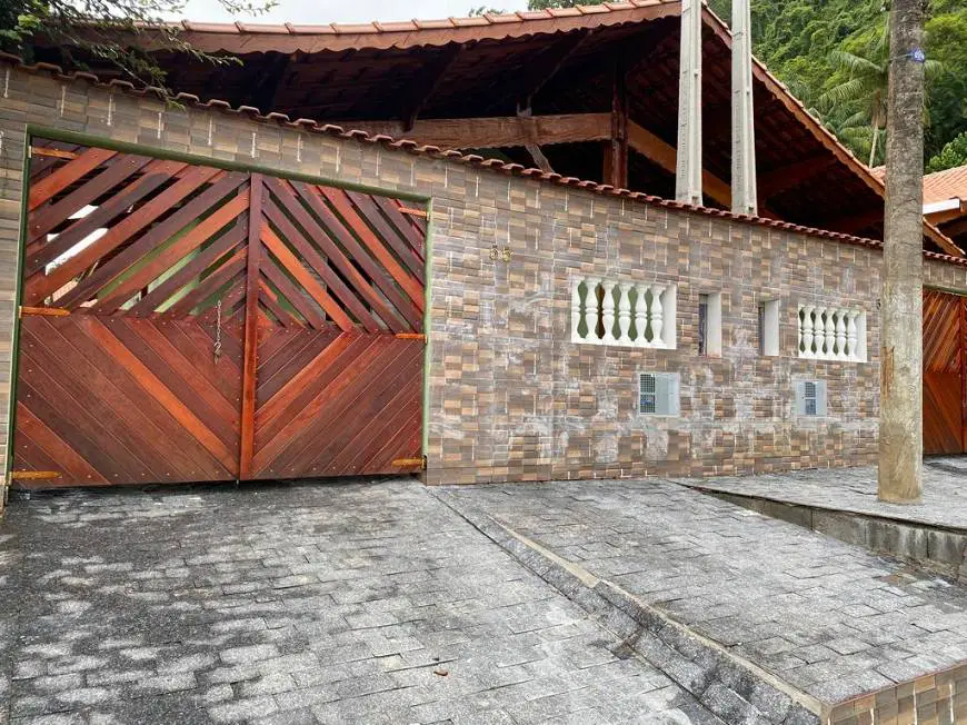 Foto 2 de Casa com 2 Quartos à venda, 125m² em Centro, Mongaguá