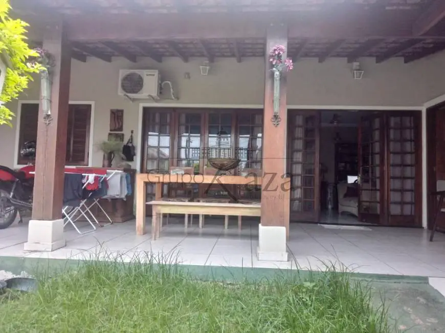 Foto 4 de Casa com 3 Quartos para alugar, 360m² em Jardim Esplanada, São José dos Campos