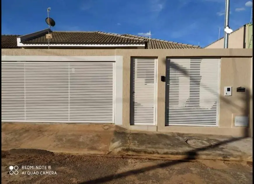 Foto 1 de Casa com 3 Quartos à venda, 240m² em Parque Vila Verde, Formosa