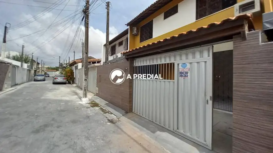Foto 1 de Casa com 4 Quartos para alugar, 136m² em Maraponga, Fortaleza