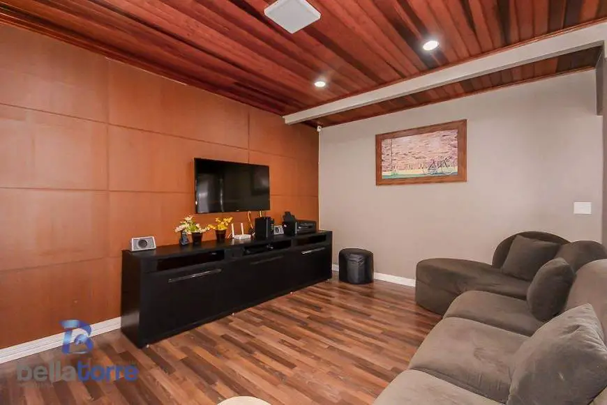 Foto 3 de Casa de Condomínio com 3 Quartos para alugar, 240m² em Santa Felicidade, Curitiba