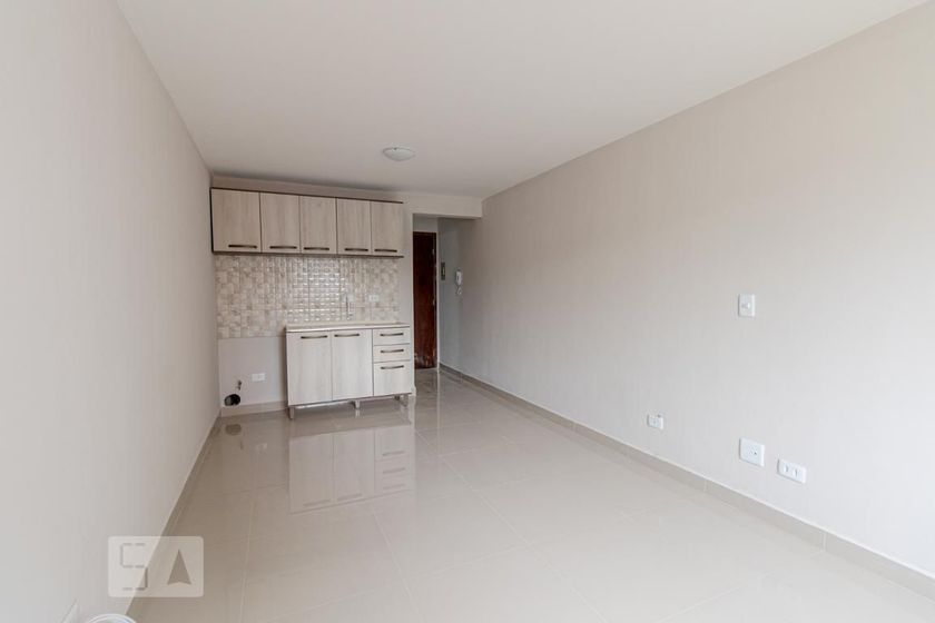 Foto 3 de Apartamento com 1 Quarto para alugar, 24m² em Centro, Curitiba
