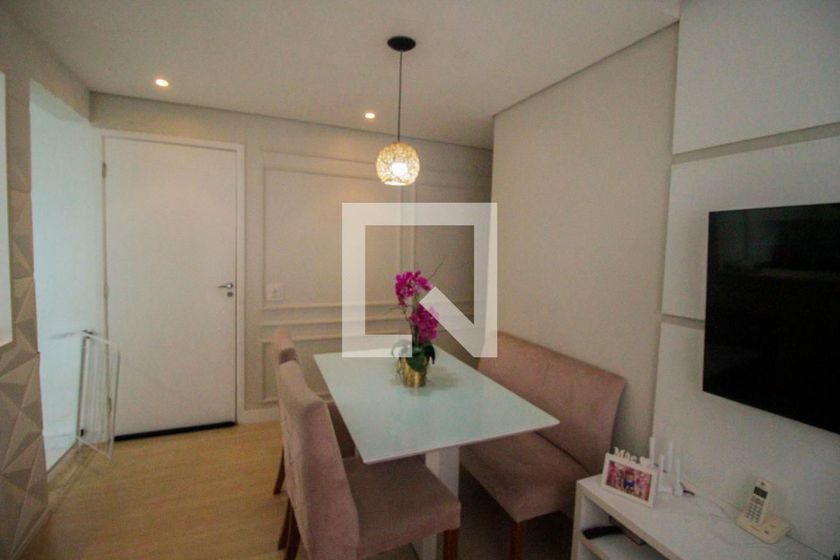 Foto 2 de Apartamento com 2 Quartos à venda, 48m² em Vila Curuçá, São Paulo