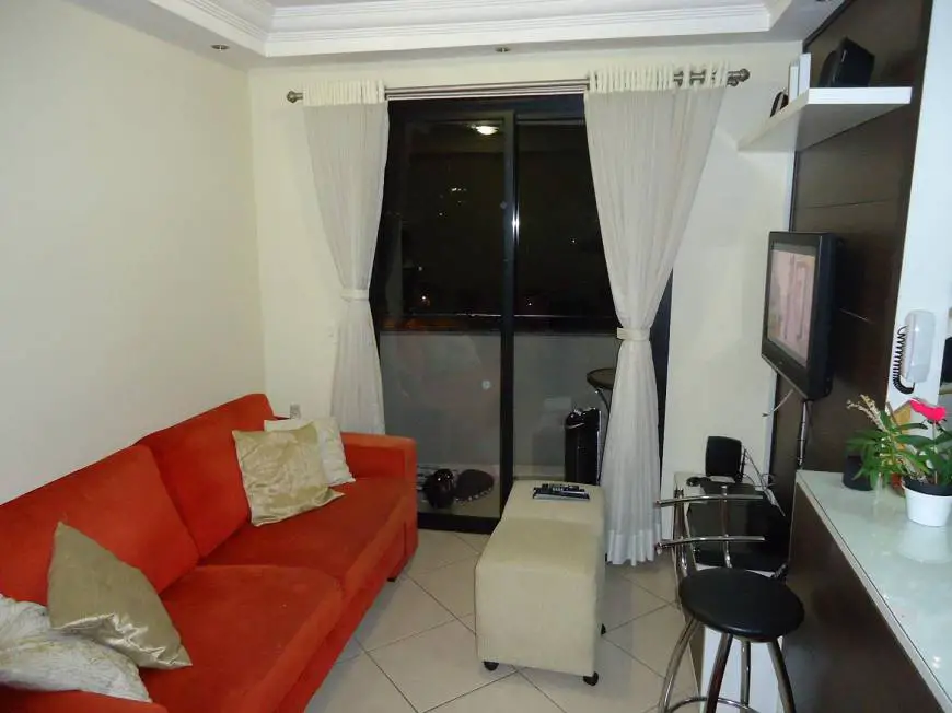 Foto 2 de Apartamento com 2 Quartos à venda, 52m² em Vila Ipojuca, São Paulo