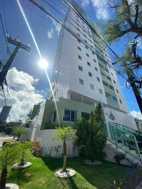 Foto 2 de Apartamento com 3 Quartos à venda, 76m² em Cabo Branco, João Pessoa