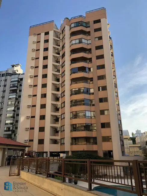 Foto 2 de Apartamento com 3 Quartos à venda, 131m² em Centro, Florianópolis