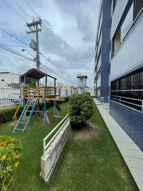 Foto 2 de Apartamento com 3 Quartos à venda, 77m² em Presidente Kennedy, Fortaleza