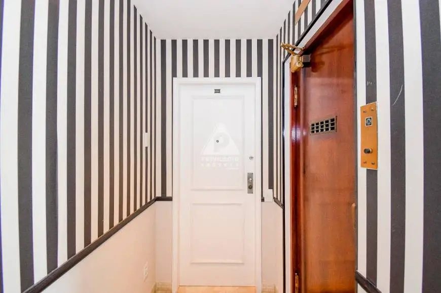 Foto 2 de Apartamento com 3 Quartos para alugar, 143m² em Santa Teresa, Rio de Janeiro