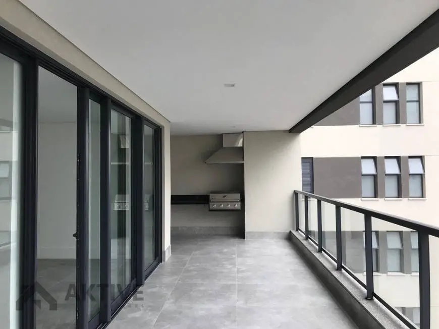 Foto 1 de Apartamento com 4 Quartos à venda, 282m² em Alphaville Industrial, Barueri