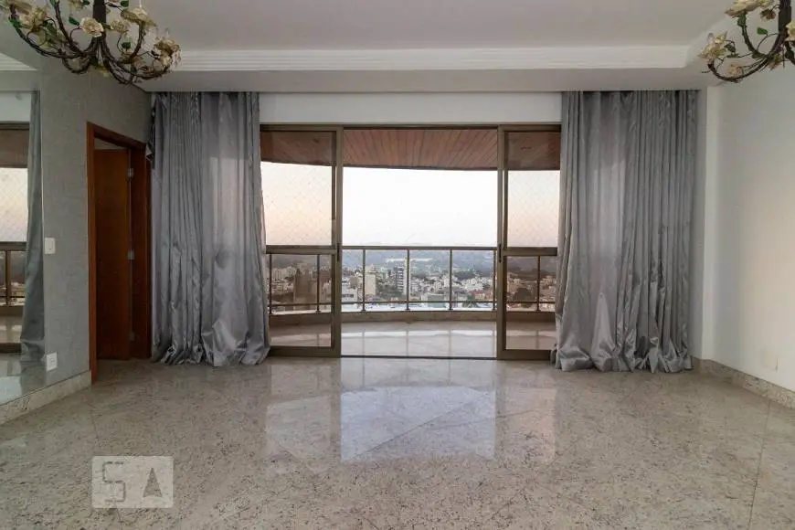 Foto 1 de Apartamento com 4 Quartos para alugar, 150m² em Ouro Preto, Belo Horizonte