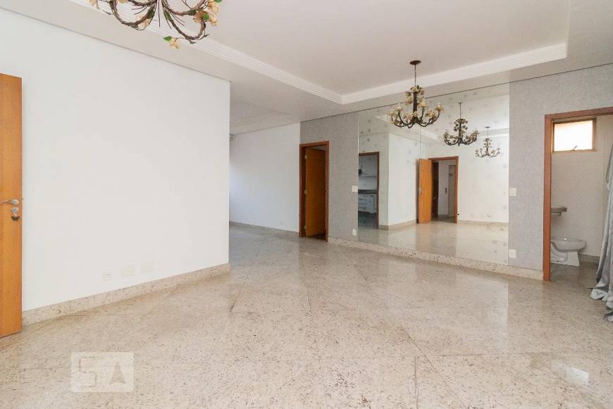 Foto 2 de Apartamento com 4 Quartos para alugar, 150m² em Ouro Preto, Belo Horizonte