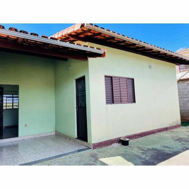Foto 1 de Casa com 3 Quartos à venda, 38m² em Centro, Santo Antônio de Jesus