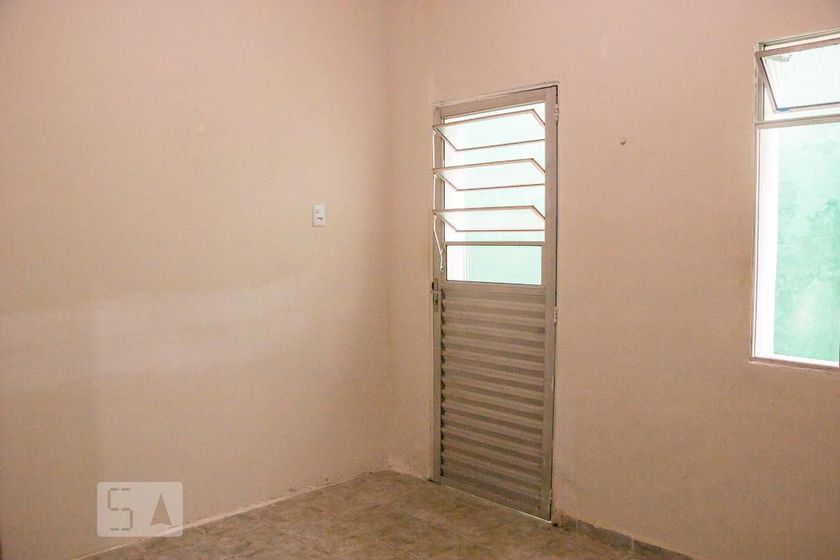 Foto 1 de Casa com 3 Quartos para alugar, 90m² em Daniel Lisboa, Salvador