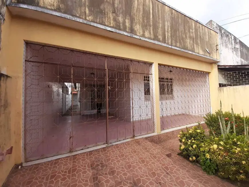 Foto 1 de Casa com 3 Quartos à venda, 270m² em Getúlio Vargas, Aracaju