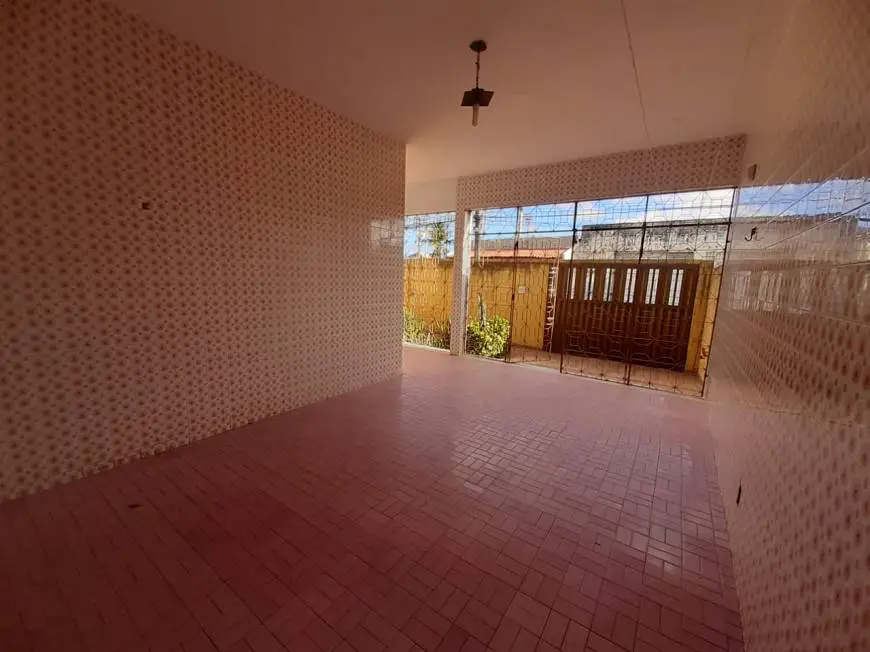 Foto 3 de Casa com 3 Quartos à venda, 270m² em Getúlio Vargas, Aracaju