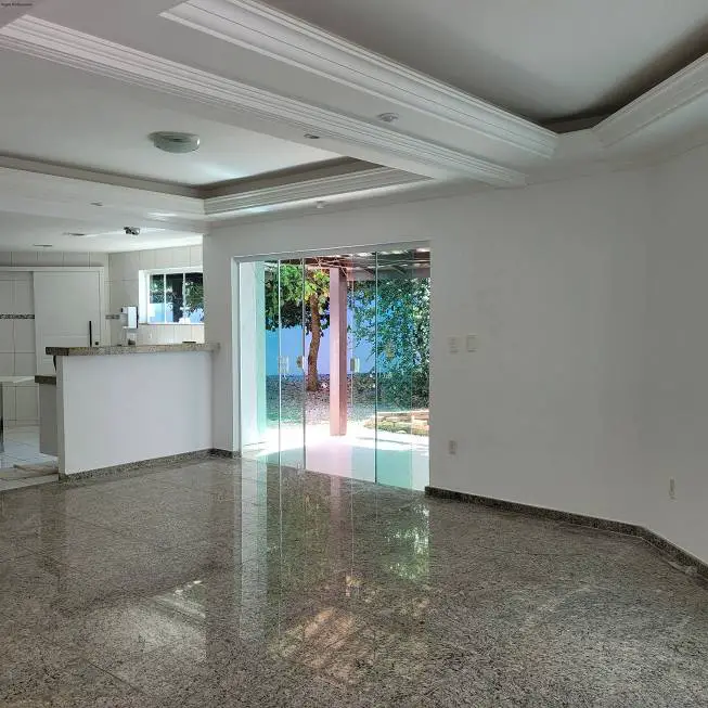 Foto 4 de Casa com 3 Quartos para alugar, 120m² em Glória, Macaé