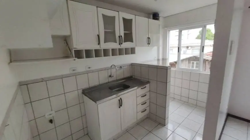 Foto 3 de Apartamento com 1 Quarto para alugar, 35m² em Bom Retiro, Joinville
