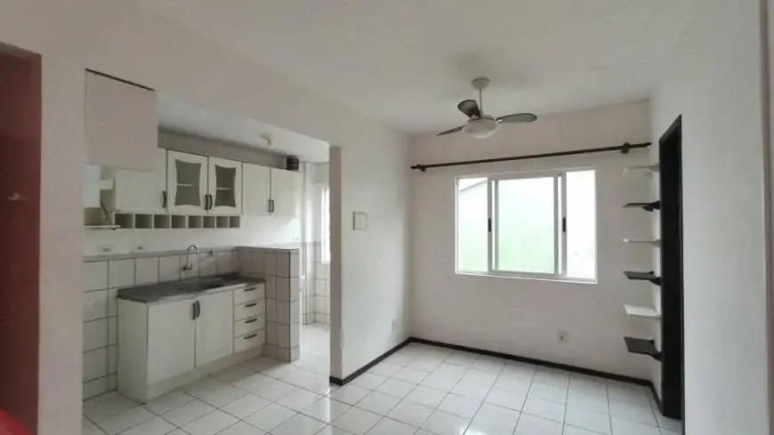 Foto 5 de Apartamento com 1 Quarto para alugar, 35m² em Bom Retiro, Joinville