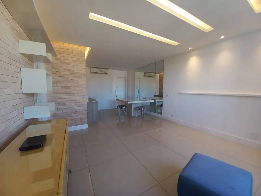 Foto 4 de Apartamento com 3 Quartos para alugar, 120m² em Icaraí, Niterói