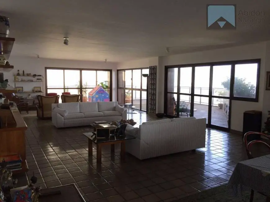 Foto 3 de Apartamento com 4 Quartos à venda, 380m² em Boa Viagem, Niterói