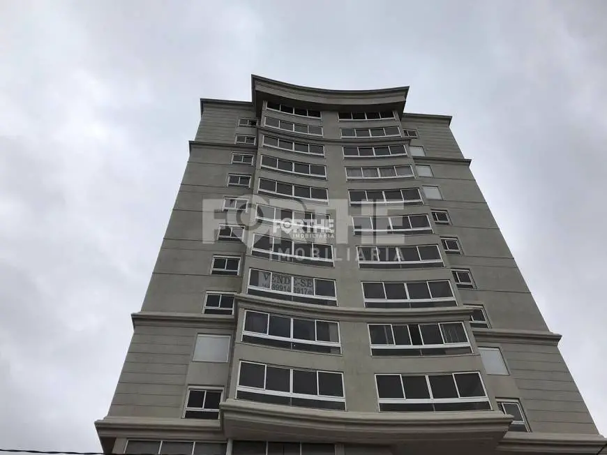 Foto 1 de Apartamento com 5 Quartos à venda, 235m² em Centro, Cascavel